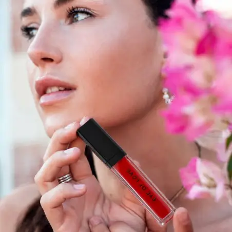 Matchmaker Crimson Kiss Brillo Labial Rojo Efecto Volumen