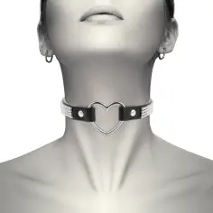COQUETTE CHIC DESIRE - CHOKER CUERO VEGANO CORAZON 2