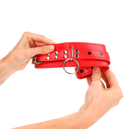 KINK - MUÑEQUERAS ROJO CON INCRUSTACIÓN DE CORAZÓN NEGRO AJUSTABLE 21-28 CM X 5.5 CM KINK WRIST RESTRAINT