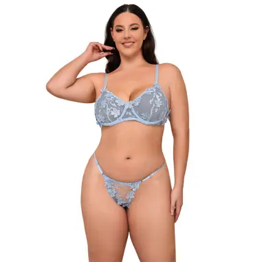 Conjunto Sujetador y Panties con Bordados de Flores Celeste