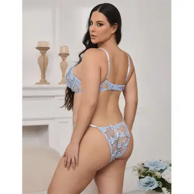 Conjunto Sujetador y Panties con Bordados de Flores Celeste