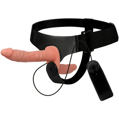 HARNESS ATTRACTION - HARRIS DOBLE PENETRACIÓN CON VIBRACIÓN 18 CM -O- 3.5 CM 
