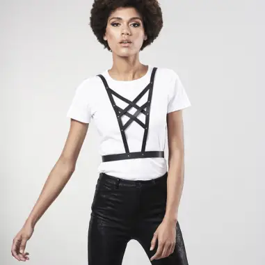 BIJOUX - INDISCRETS MAZE ARNES CRUZADO CON ESCOTE NEGRO 