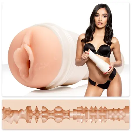 FLESHLIGHT GIRLS - EMILY WILLIS SQUIRT VAGINA Vaginas Actrices Porno