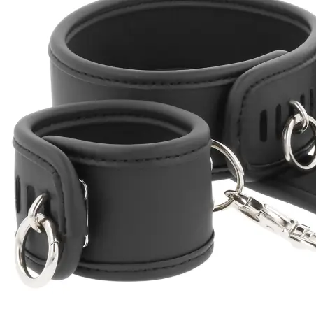 Collar y Esposas Cuero Vegano con Forro de Neopreno - BDSM